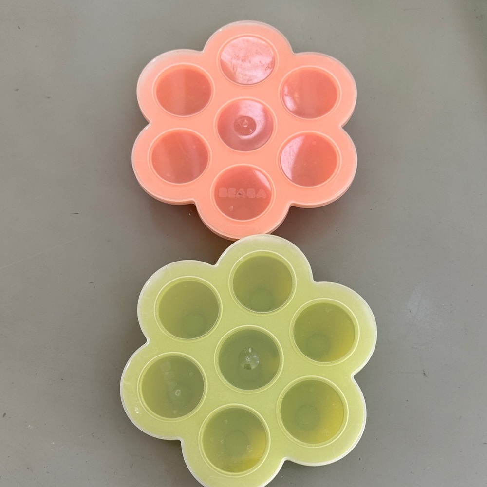 Beaba Silicone Flower-Shaped Freezer Trays
